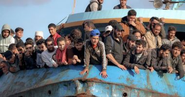 Grecia cere UE o nouă listă cu ţări sigure pentru returnarea migranţilor ilegali