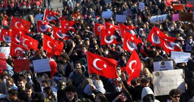 Stire din Actualitate : Preşedintele Erdogan: „Turcia nu va fi cedată terorii străzii”