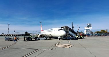 Stire din Economie : Bogdan Artagea: „La aeroport, nu putem angaja decât dacă se eliberează vreun post!”