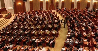 Stire din Politică-Administrație : Marţi, şedinţă comună a Senatului şi Camerei Deputaţilor. Puncte importante pe ordinea de zi