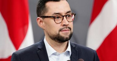 Stire din Actualitate : Premierul Groenlandei denunţă comportamentul agresiv al SUA