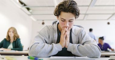 Stire din Cultură-Educație : Participare de 93% la proba de Limba şi literatura maternă din cadrul simulării bacalaureatului