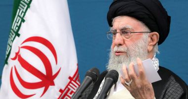 Ayatollahul Khamenei promite o ripostă fermă în cazul în care Iranul este atacat