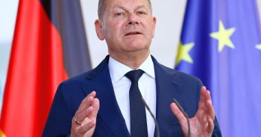 Stire din Actualitate : Cancelarul Olaf Scholz: „Uniunea Europeană va reacţiona ferm la politica tarifară a Statelor Unite”