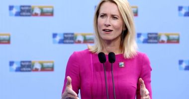 Stire din Actualitate : Şefa diplomaţiei UE vrea ca Washingtonul să pună o presiune mai mare asupra lui Vladimir Putin