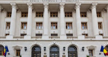 Stire din Economie : Tentative de fraudă în numele Băncii Naţionale a României. „Nu furnizaţi datele personale!”