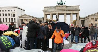 Stire din Actualitate : Germania anunţă noi măsuri pentru reducerea numărului de migranţi