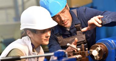 Stire din Economie : Energie, producţie industrială, agricultură. INFO economic