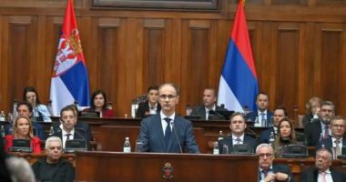 Stire din Actualitate : Parlamentul Serbiei l-a învestit pe Djuro Macut în funcţia de prim-ministru