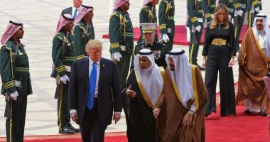 Stire din Actualitate : Donald Trump, turneu în Arabia Saudită, Qatar şi Emiratele Arabe Unite