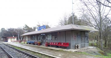 Stire din Economie : CFR Infrastructură: Începe modernizarea staţiilor Neptun hc şi Costineşti Tabără!