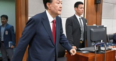 Stire din Actualitate : Fostul preşedinte sud-coreean Yoon Suk Yeol, inculpat pentru abuz de putere