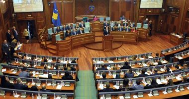 Stire din Actualitate : Încă fără preşedinte! Criza politică din Kosovo se prelungeşte