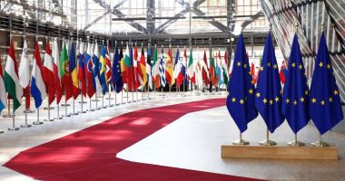 Stire din Actualitate : Comisia Europeană: Fără China, Rusia nu ar putea continua să atace Ucraina cu aceeaşi forţă