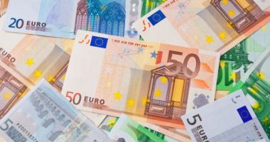 Moneda naţională continuă să se deprecieze. Cursul ajunge la 5,0991 lei/euro