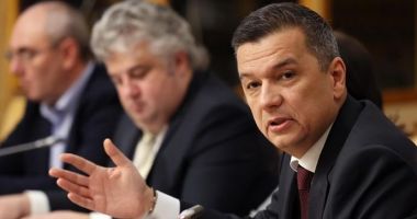 Stire din Economie : Sorin Grindeanu: „Peste 7.000 de oameni lucrează acum pe şantierele gestionate de UMB. Nu se retrage nimeni!”