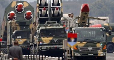 Stire din Actualitate : Donald Trump afirmă că a împiedicat un conflict nuclear între India şi Pakistan