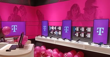 Stire din Economie : Consiliul Concurenţei pune în dezbatere angajamentele privind preluarea Telekom România de către Vodafone România şi Digi România