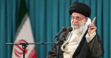 Stire din Actualitate : Ayatollahul Khamenei cere SUA să părăsească Orientul Mijlociu