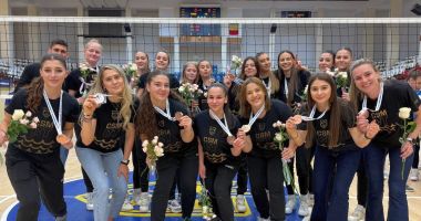 Stire din Sport : Spectacol la fileu! Voleibalistele-junioare de la CSM Constanţa, pe podium la Naţionale