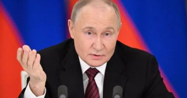 Stire din Actualitate : Vladimir Putin refuză să dispună o încetare a focului imediată în Ucraina