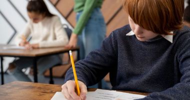 Stire din Cultură-Educație : Evaluarea la clasa a IV-a continuă miercuri cu proba la Matematică şi ştiinţe ale naturii