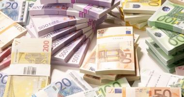 BNR: Leul s-a depreciat marţi în raport cu principalele valute