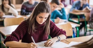 Stire din Cultură-Educație : Bacalaureat 2025 / Marţi, încep probele scrise. Ce condiţii trebuie îndeplinite pentru promovarea examenului