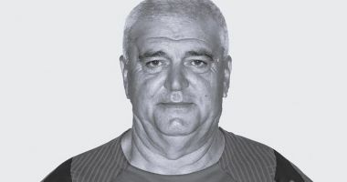 Stire din Sport : Doliu în fotbalul constănţean. A murit fostul jucător şi antrenor al Farului Vasile Mănăilă