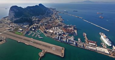 Stire din Actualitate : UE şi Regatul Unit au semnat un acord post-Brexit de liberă circulaţie între Spania şi Gibraltar