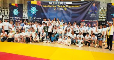 Stire din Sport : Peste 400 de sportivi din ţară şi străinătate, prezenţi la Cupa Marina „George Ungureanu”, ediţia a II-a