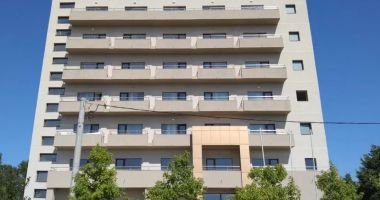 Stire din Economie : Investiţii de sezon! Hoteluri de pe litoral, scoase la vânzare în schimbul a milioane de euro