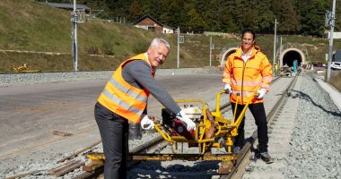 Stire din Economie : Preluarea Travertec de către Voestalpine Railway Systems, analizată de Consiliul Concurenţei