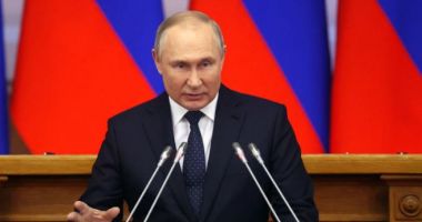 Stire din Actualitate : Vladimir Putin: „Reînarmarea NATO nu reprezintă o ameninţare pentru Rusia”