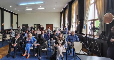 Stire din Politică-Administrație : Aleşii judeţeni din Constanţa votează proiecte pentru dezvoltarea Spitalului Județean
