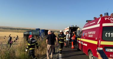Stire din Eveniment : UPDATE Planul Roșu a fost activat în județul Constanța! S-a răsturnat un autocar cu 55 de ucraineni