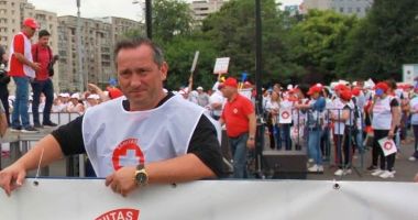Stire din Economie : Sindicaliştii din Sănătate şi Educaţie vor protesta în faţa Parlamentului faţă de măsurile fiscale propuse de Guvern
