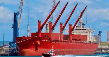 Stire din Economie : Navigator român, la bordul navei „Magic Seas”, scufundată în Marea Roşie