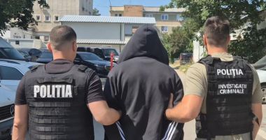 Stire din Eveniment : Un bărbat de 37 de ani cu mandat european de arestare a fost găsit la Corbu
