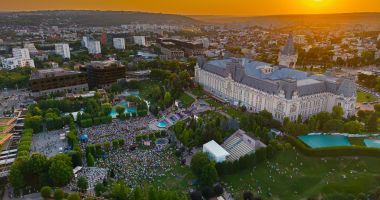 Stire din Social : 25 ani de IULIUS: 3 grădini urbane amenajate de la zero în Iași, Timișoara și Cluj-Napoca, 18 hectare spații verzi, peste 80.000 arbori maturi și arbuști