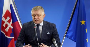 Stire din Actualitate : Robert Fico: „Marea Britanie a plătit activişti pentru a influenţa alegerile din Slovacia în 2023”