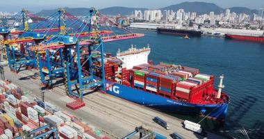 Stire din Actualitate : SUA impun taxe vamale suplimentare de 40% asupra produselor importate din Brazilia