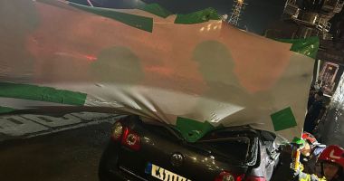 Stire din Eveniment : Accident grav în Portul Constanța! Un bărbat a fost strivit în mașină de un picior de macara