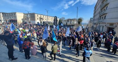 Stire din Economie : Jale în Şantierul Naval Damen Mangalia. „Sunt restanţe salariale de aproximativ nouă milioane de lei!”