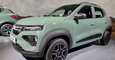 Stire din Economie : Investiţii, înmatriculări auto, filatelie. INFO economic