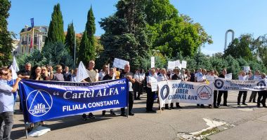 Stire din Economie : Tensiuni în portul Constanţa! „În septembrie, vor fi multe acţiuni de protest, sperăm să nu ajungem la greva generală”
