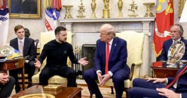 Stire din Actualitate : Ambasadorul american la NATO afirmă că Zelenski ar putea asista la summitul Trump-Putin