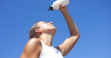 Stire din Social : Cod galben de caniculă în 12 judeţe din ţară, miercuri şi joi