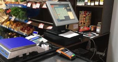 Stire din Economie : Toate magazinele din România, inclusiv cele mici, vor fi nevoite să accepte plata cu cardul