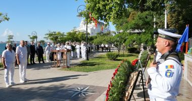 Stire din Economie : Sindicatul Liber al Navigatorilor, prezent la manifestările ocazionate de Ziua Recunoştinţei